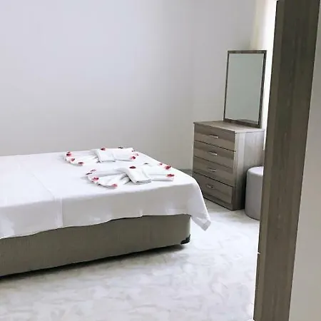 Vesper Street Suites * Turunç